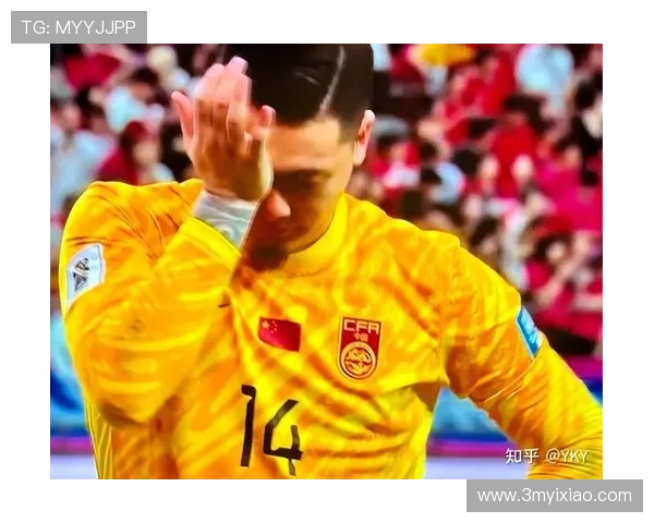 足球明星左腿受伤视频曝光球迷心痛不已引发广泛关注与讨论